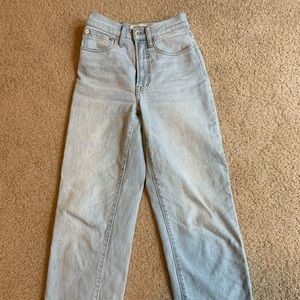 Madewell - perfect vintage straight jeans size 24